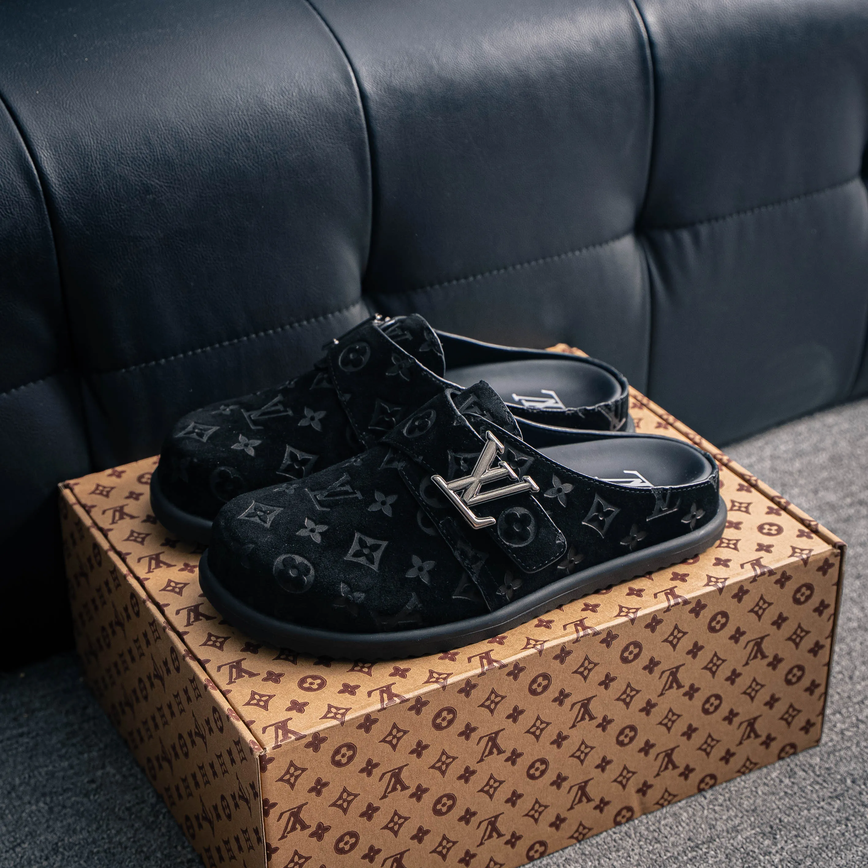 # Louis Vuitton Easy LV Shoes Sandals ！ Premium Quality